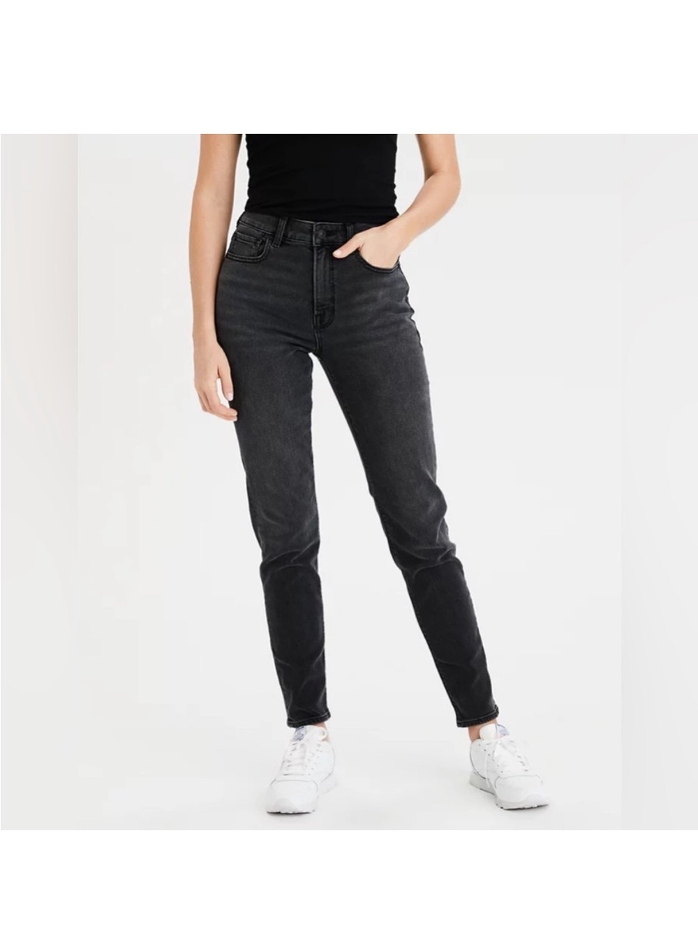 American Eagle Outfitters High-Rise Slim Stretch Mom Jeans in Washed Black